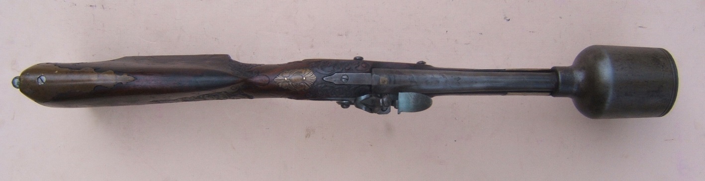 A VERY RARE REVOLUTIONARY WAR PERIOD MID-18th CENTURY GERMANIC FLINTLOCK OFFICER'S-GRADE GRENADE-LAUNCHER, ca. 1760 view 7