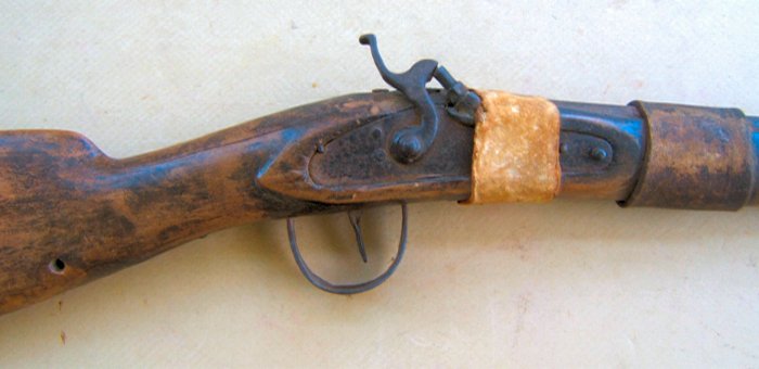 A VERY NICE & SCARCE AMERICAN INDIAN USED TRADE-GUN, ca. 1820-1840s view 3
