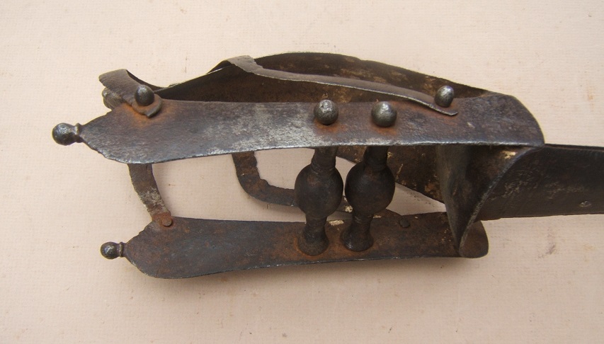 AN EARLY 18TH CENTURY INDO-PERSIAN KATAR-TYPE SWORD, ca. 1720 view2