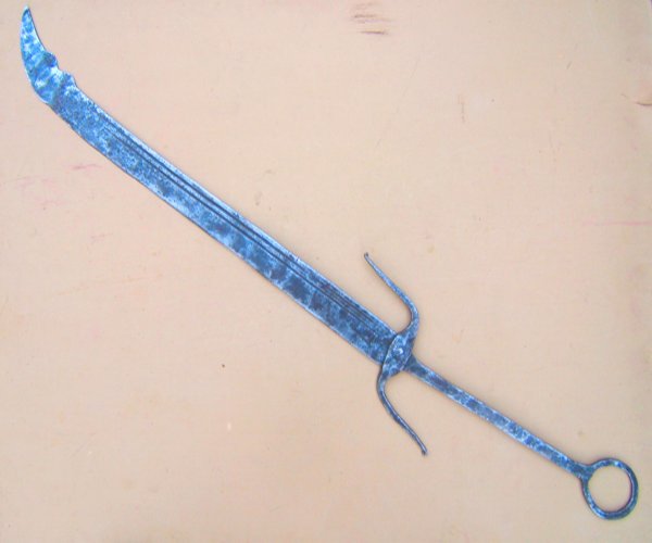 A VERY GOOD 17TH CENTURY CHINESE SWORD, ca. 1600 view 1