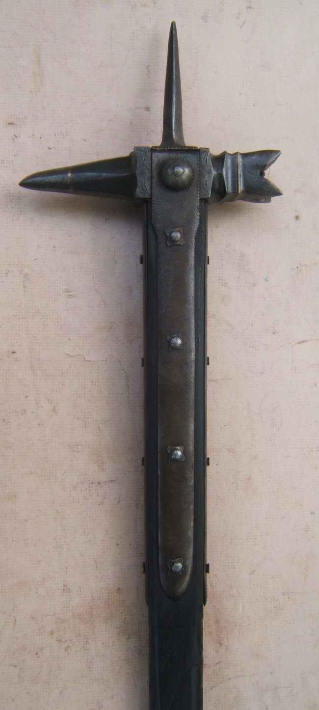 A FINE 19TH CENTURY ARMOURER'S COPY OF A 16TH CENTURY (SWISS/GERMAN) LUCERNE HAMMER, ca. 1880 front