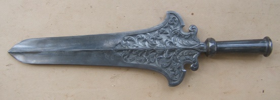 A 20TH CENTURY (INDIAN MADE?) COPY OF A DECORATIVE PARTISAN/SPEAR HEAD, ca. 1900 front
