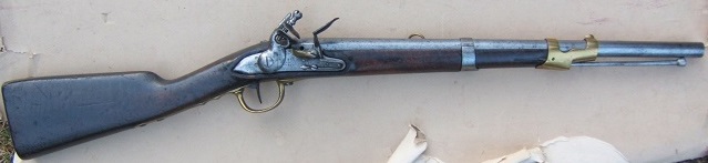 A RARE REVOLUTIONARY WAR PATTERN FRENCH MODEL 1777 SADDLE RING HUSSARS CAVALRY CARBINE, dtd. 1783/5 view 3