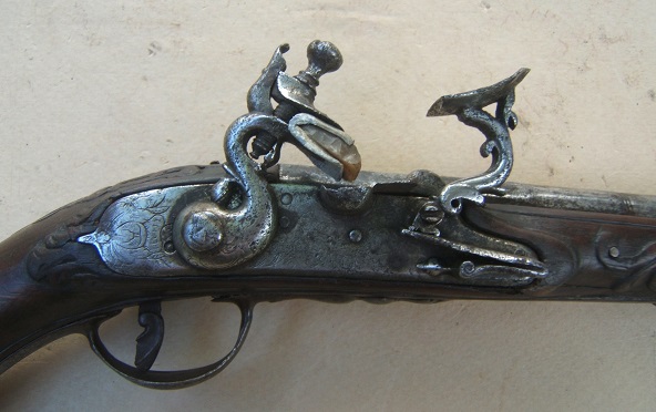 A VERY GOOD & RARE 17th CENTURY ITALIAN/BRESCIAN CHISELED-STEEL SNAPHANCE BELT PISTOL, ca. 1675 view 3