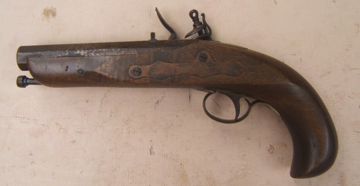 A FINE REPRODUCTION FLINTLOCK 
