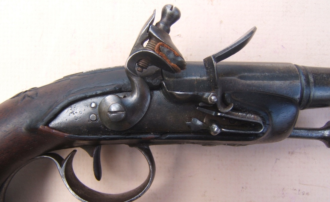 A VERY GOOD AMERICAN REVOLUTIONARY WAR PERIOD FRENCH FLINTLOCK GREATCOAT PISTOL, ca. 1770 view 3