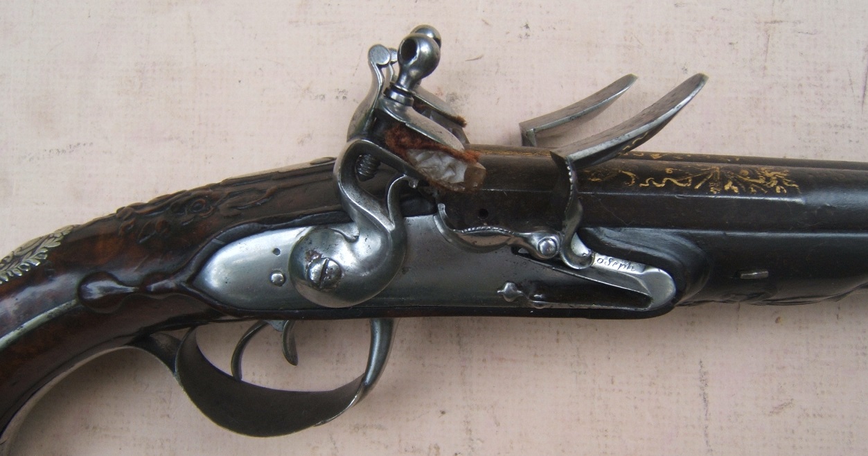 A VERY FINE QUALITY AMERICAN REVOLUTIONARY WAR PERIOD FRENCH DOUBLE BARREL FLINTLOCK OFFICER'S PISTOL, by 