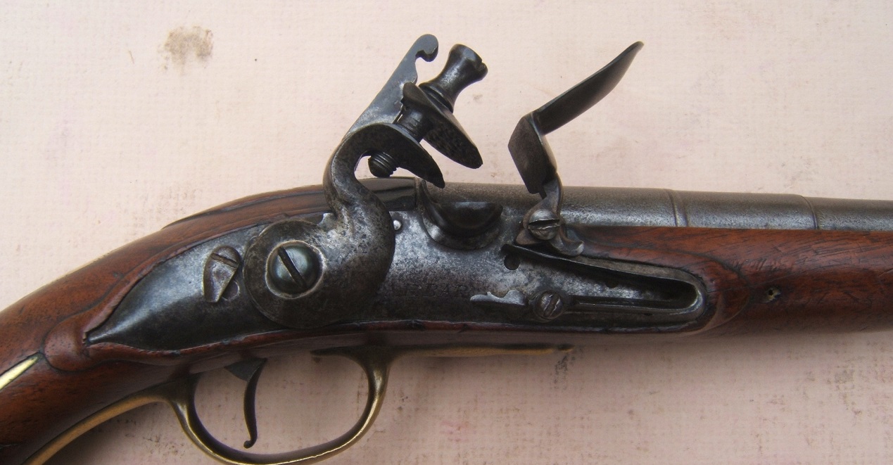 A FINE & EARLY COLONIAL PERIOD ENGLISH FLINTLOCK HOLSTER PISTOL, BY 