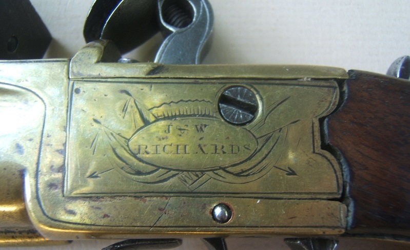 A FINE PAIR OF BRASS BARREL ENGLISH BOXLOCK FLINTLOCK BLUNDERBUSS OFFICERS PISTOLS, BY J & W. RICHARDS, ca. 1810 view 4