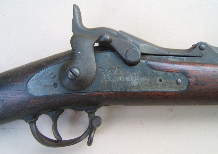 A VERY GOOD US MODEL 1879 TRAPDOOR SPRINGFIELD RIFLE & BAYONET, ca. 1880 view 3