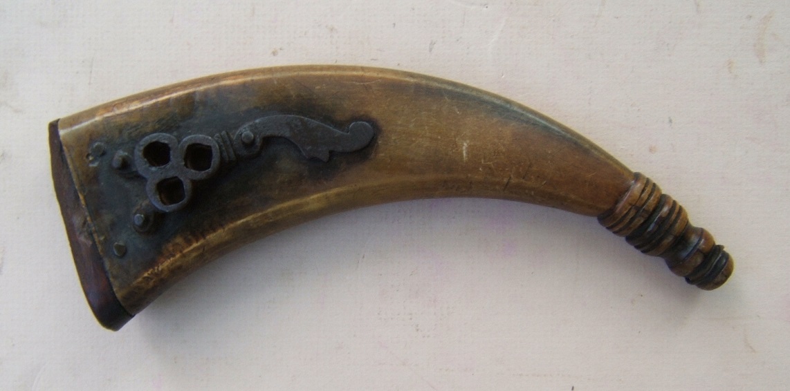 A VERY GOOD UNTOUCHED 17th CENTURY GERMAN COMBINATION WHEELOCK SPANNER/PRIMING FLASK, ca. 1650 view 1