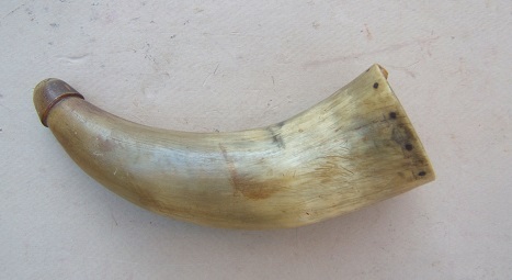  A VERY GOOD COLONIAL/FRENCH & INDIAN WAR PERIOD AMERICAN POWDER HORN, ca. 1760 view 2