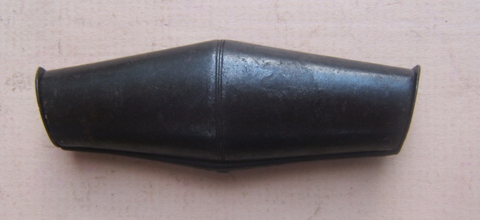  A �VERY GOOD+ EARLY 19th CENTURY ENGLISH ALL-STEEL COMBINATION POWDER & SHOT 
