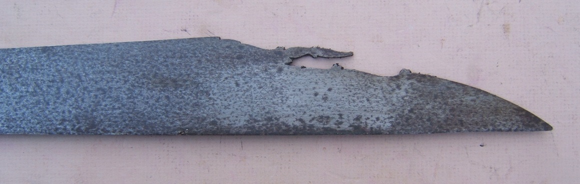 A FINE ORIGINAL 19TH CENTURY PHILIPPINE HEADHUNTER'S MANDAU SWORD, ca. 1880 view4