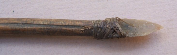 A FINE 19th CENTURY PLAINS INDIAN (SIOUX TYPE) ARROW, ca. 1850 view3