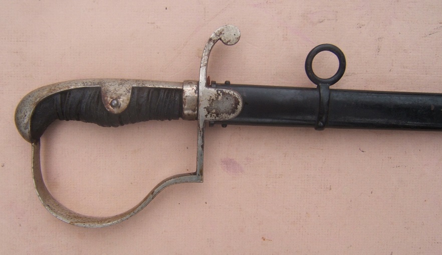 A VERY GOOD WW I PERIOD GERMAN ARTILLERY OFFICER'S SWORD & SCABBARD, ca. 1914 view 2