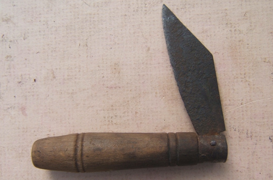 A VERY GOOD REVOLUTIONARY WAR/FEDERAL PERIOD FOLDING �PENNY KNIFE�, ca. 1770-1810 view 1