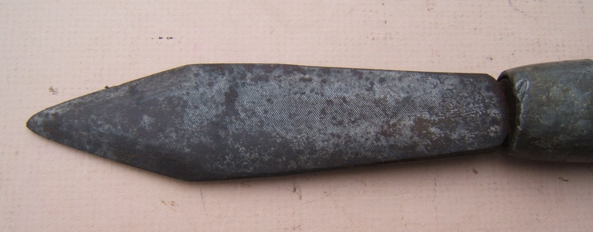A VERY GOOD & UNUSUAL COLONIAL AMERICAN/REVOLUTIONARY WAR PERIOD AMERICAN-MADE BELT-DAGGER, ca. 1770 view 3