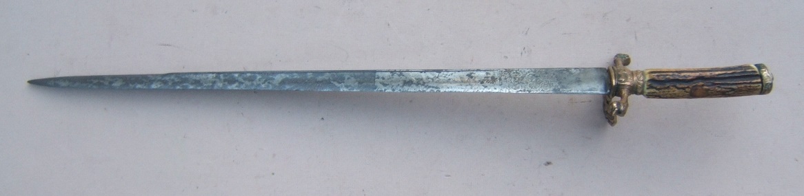 A FINE QUALITY MID-18TH CENTURY GERMAN STAGHORN HILT HUNTING-SWORD/CUTTOE, ca. 1750 view 2