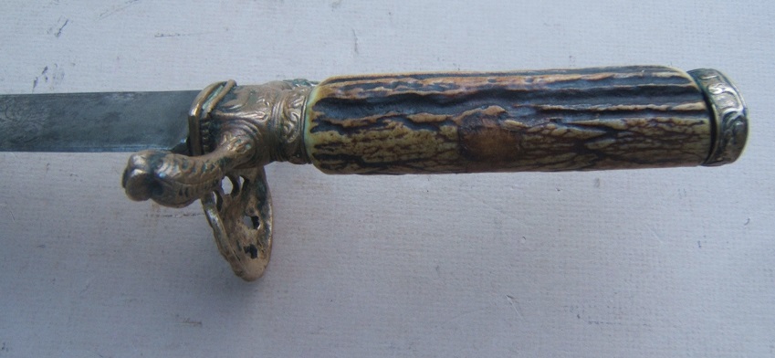 A FINE QUALITY MID-18TH CENTURY GERMAN STAGHORN HILT HUNTING-SWORD/CUTTOE, ca. 1750 view 4